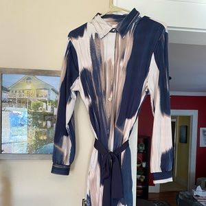 LuLaRoe shirt dress with pockets. Size M